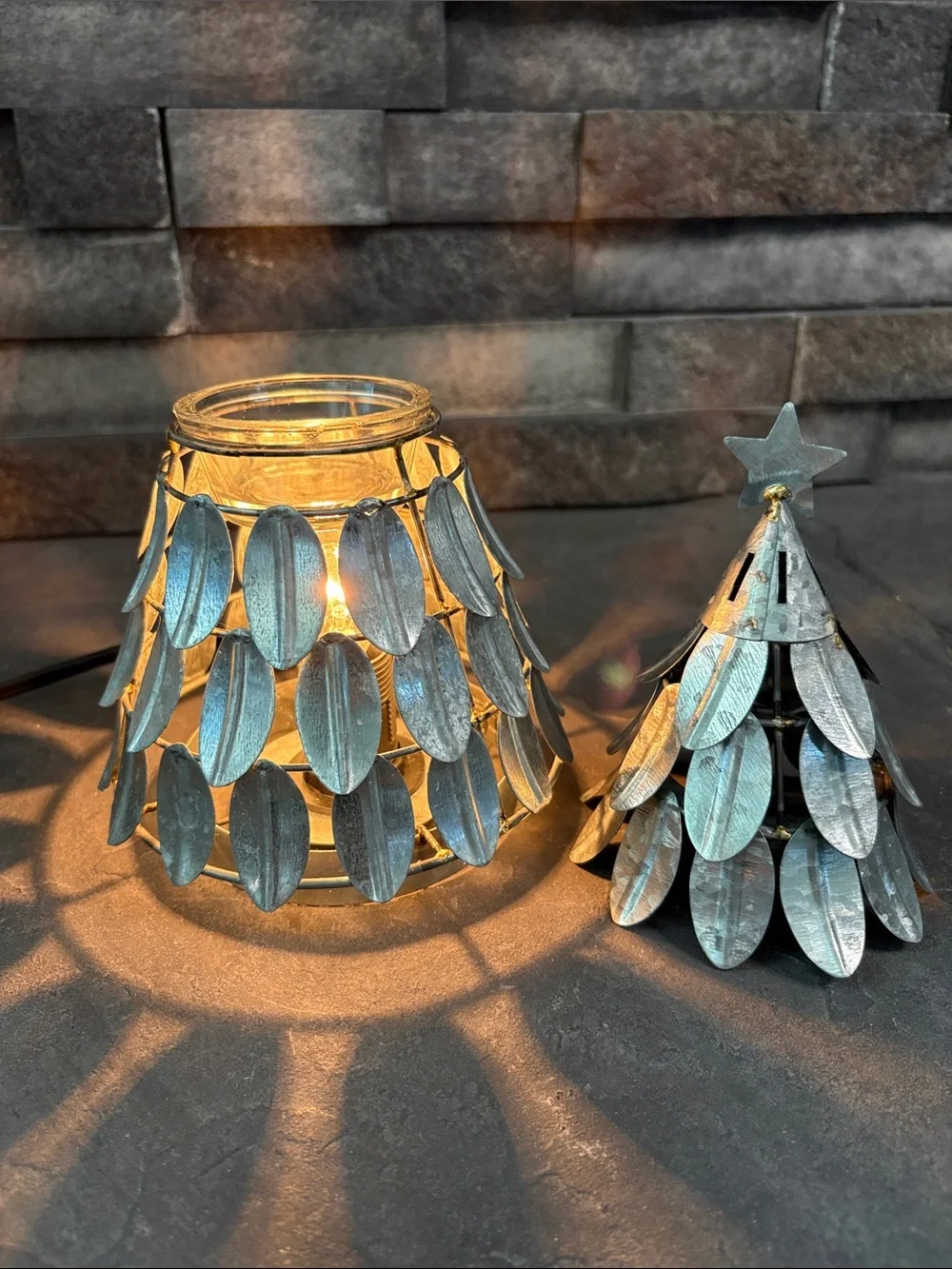 Scentsy Metal Tree Wax Warmer
